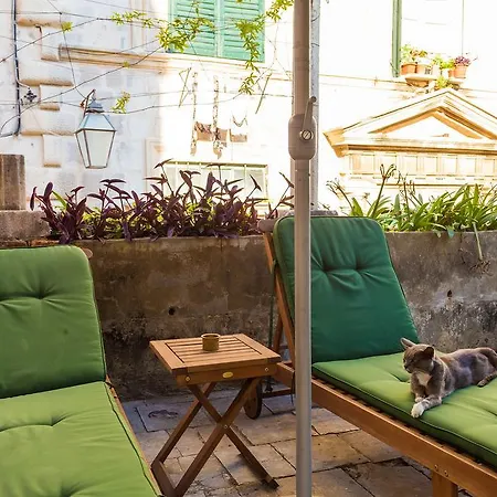Guest house Green Garden 3*
