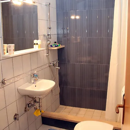 Guest house Green Garden 3*
