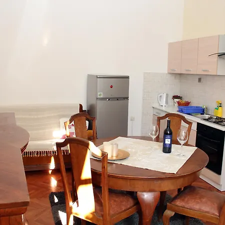 Guest house Green Garden 3*